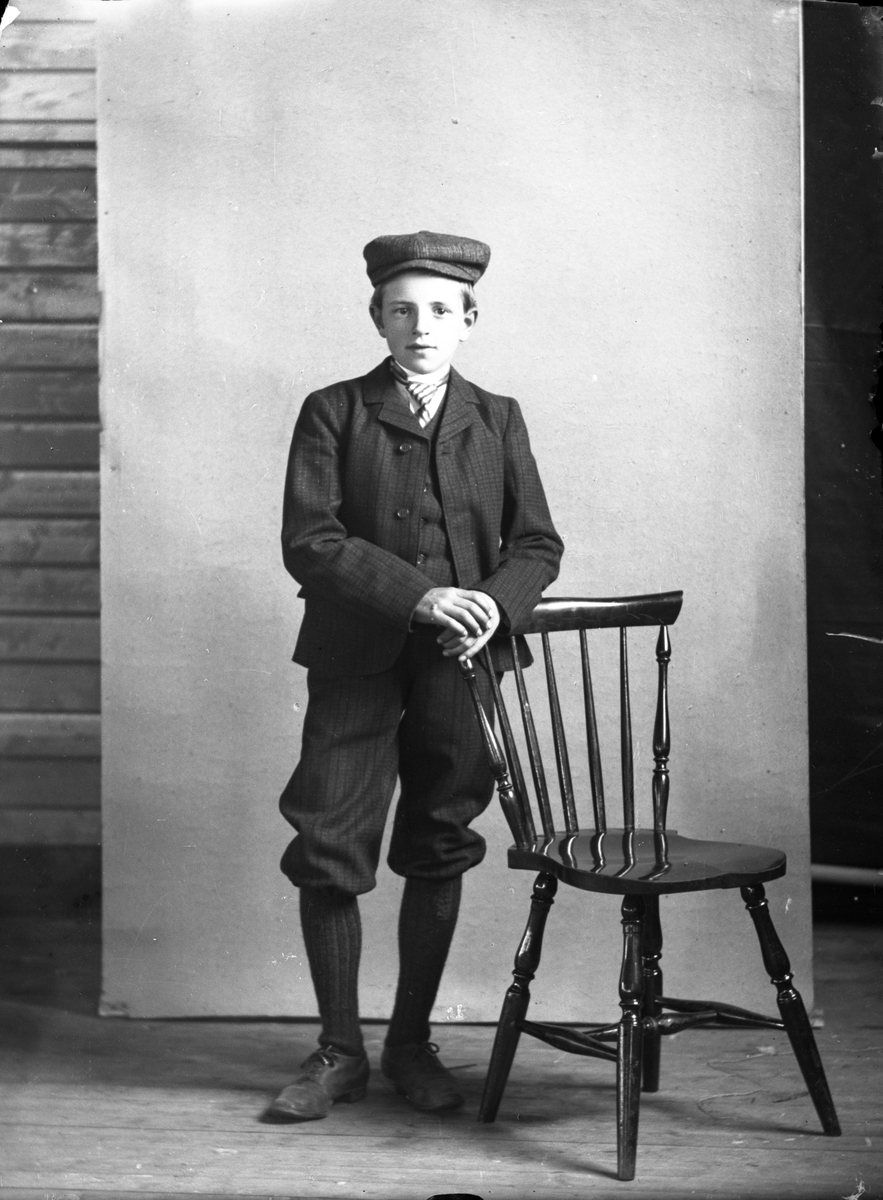 Oscar Holte, Portrett av gutt