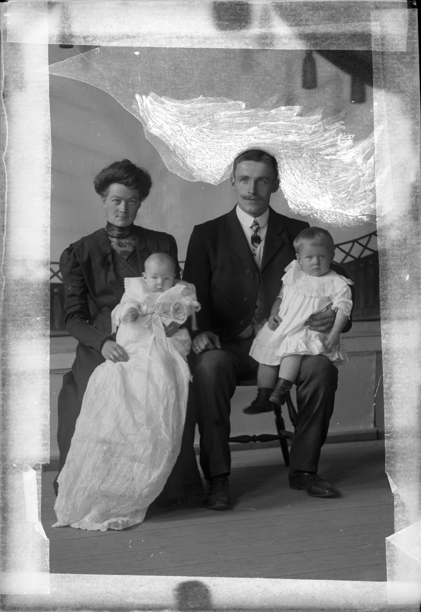 Oscar Holte, Familiebilde