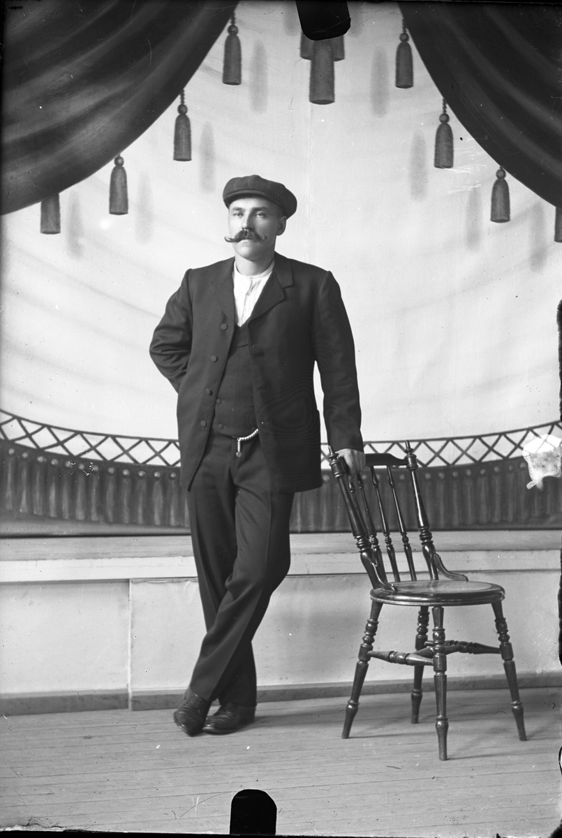 Oscar Holte, portrett, person, klær,