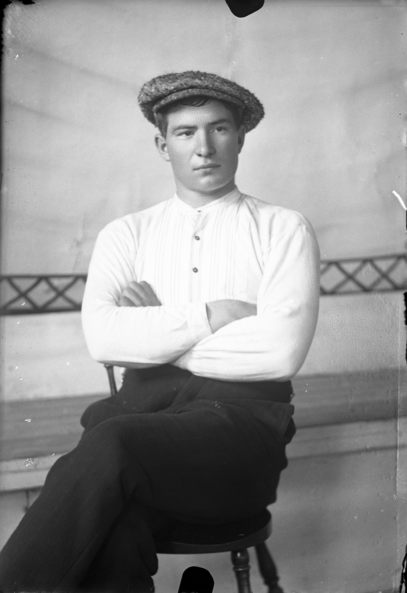 Oscar Holte, Portrett av mann