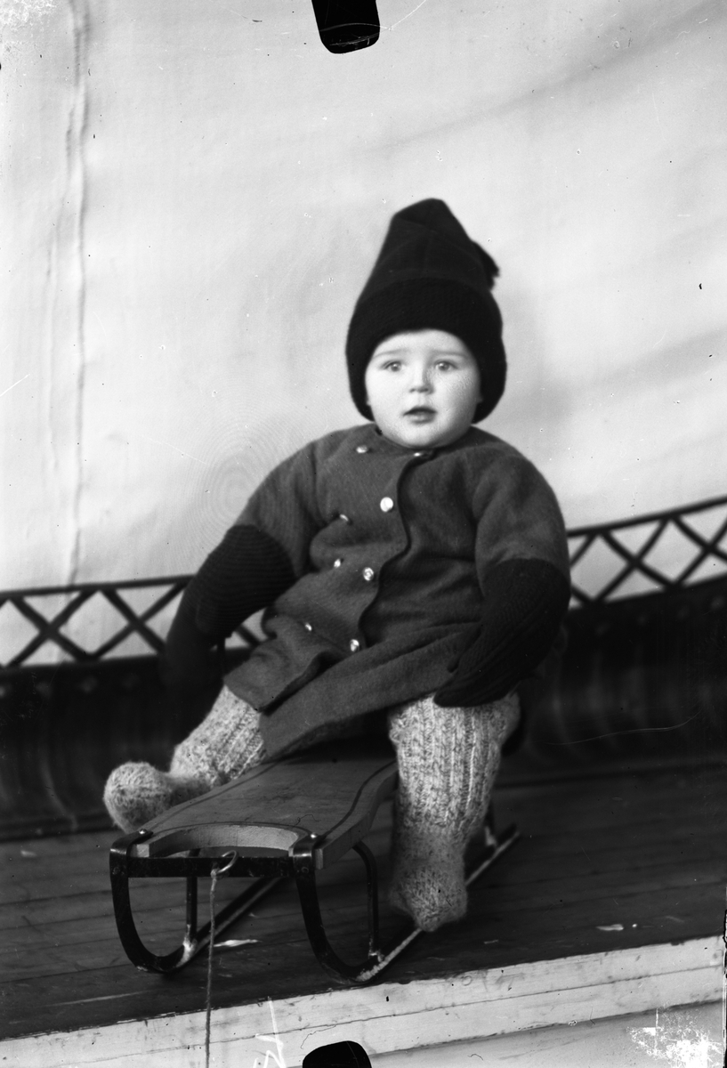 Oscar Holte, Portrett av liten gutt