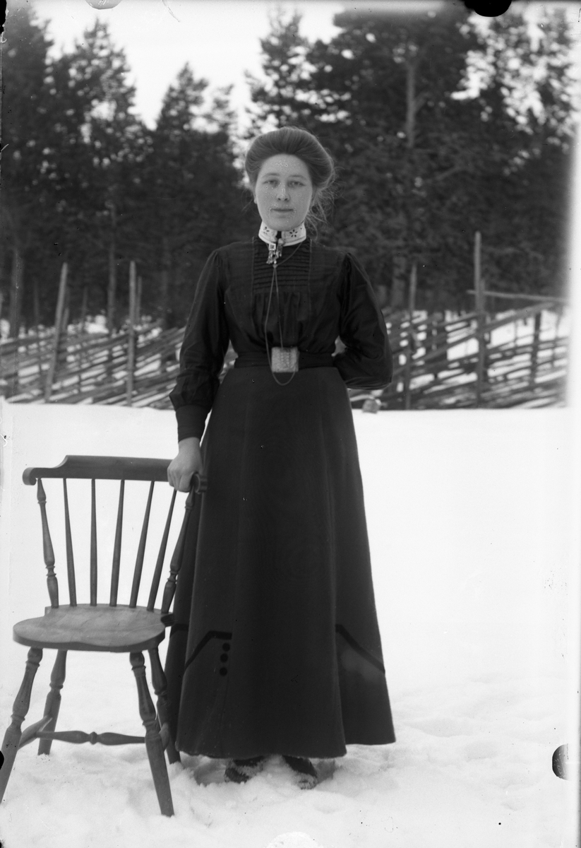 Oscar Holte, Portrett av kvinne
