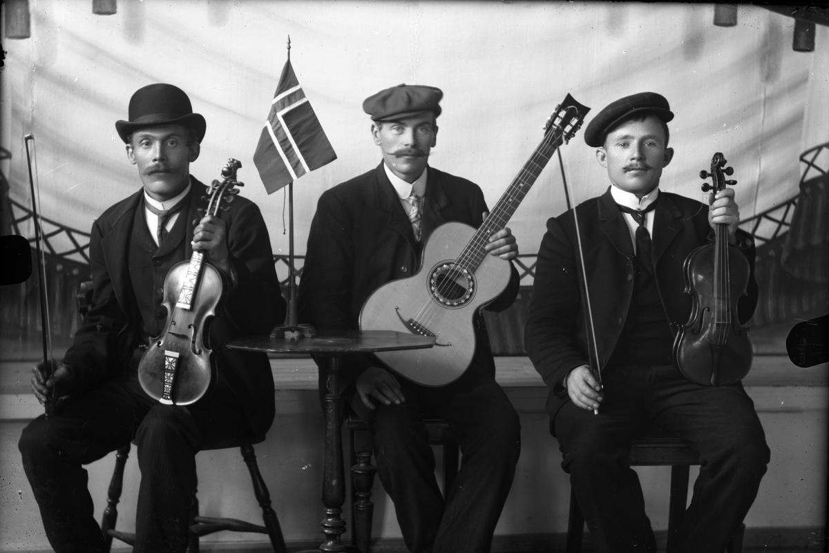 Oscar Holte, Portrett av tre musikanter