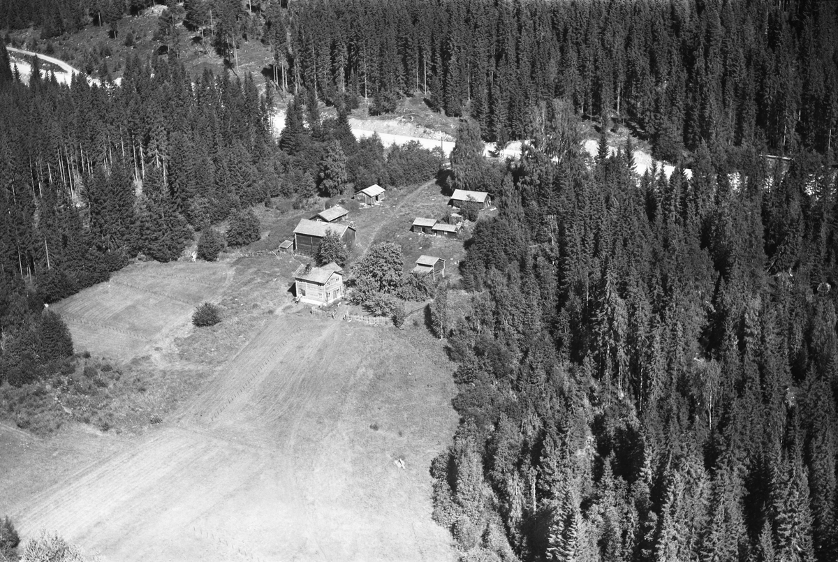 Widerøes Flyveselskap A/S, Gårdsbruk (Sjølisand).