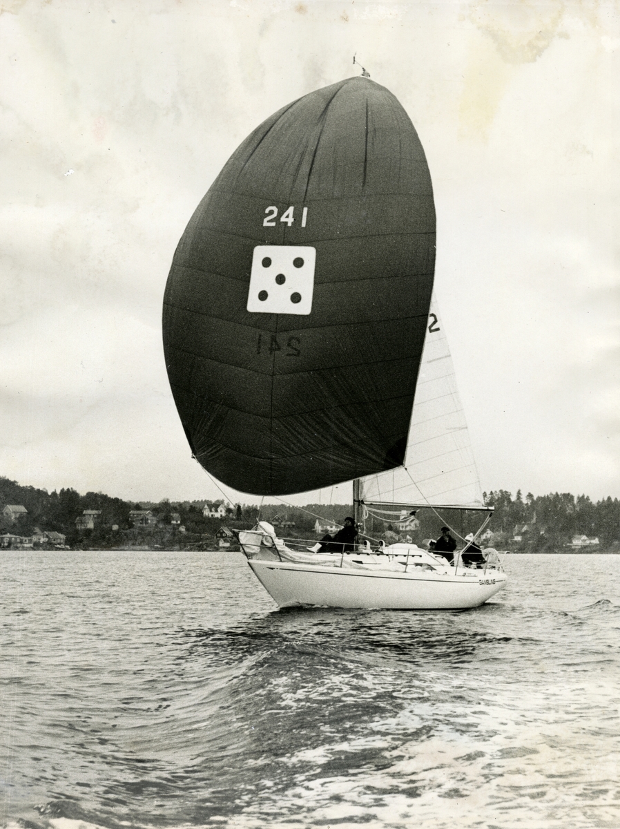 Jan Herman Linge, Linge-båten Gambling, ukjent sted.