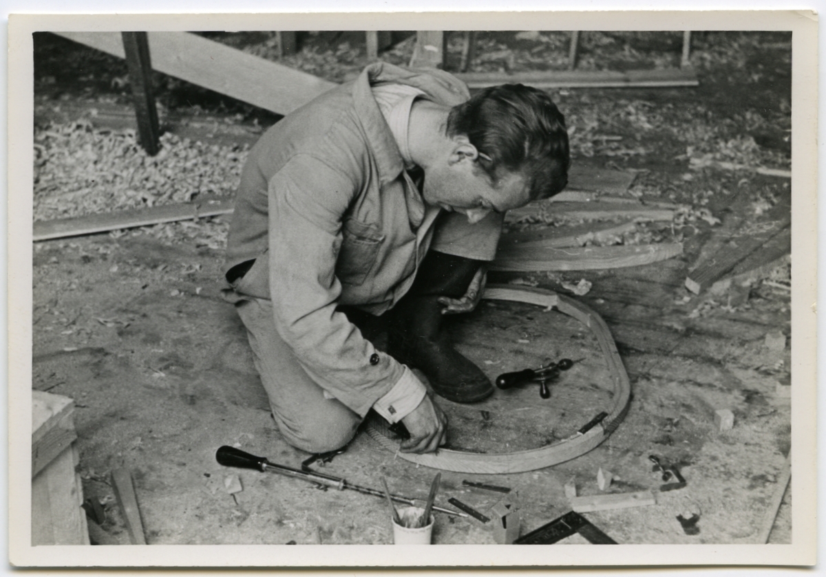 Jan Herman Linge, Under arbeide med seilbåten Vi-To.