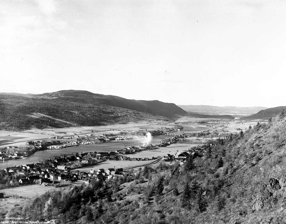 Anders Beer Wilse, Prot: Drammensdalen fra Aasen Oct. 1900