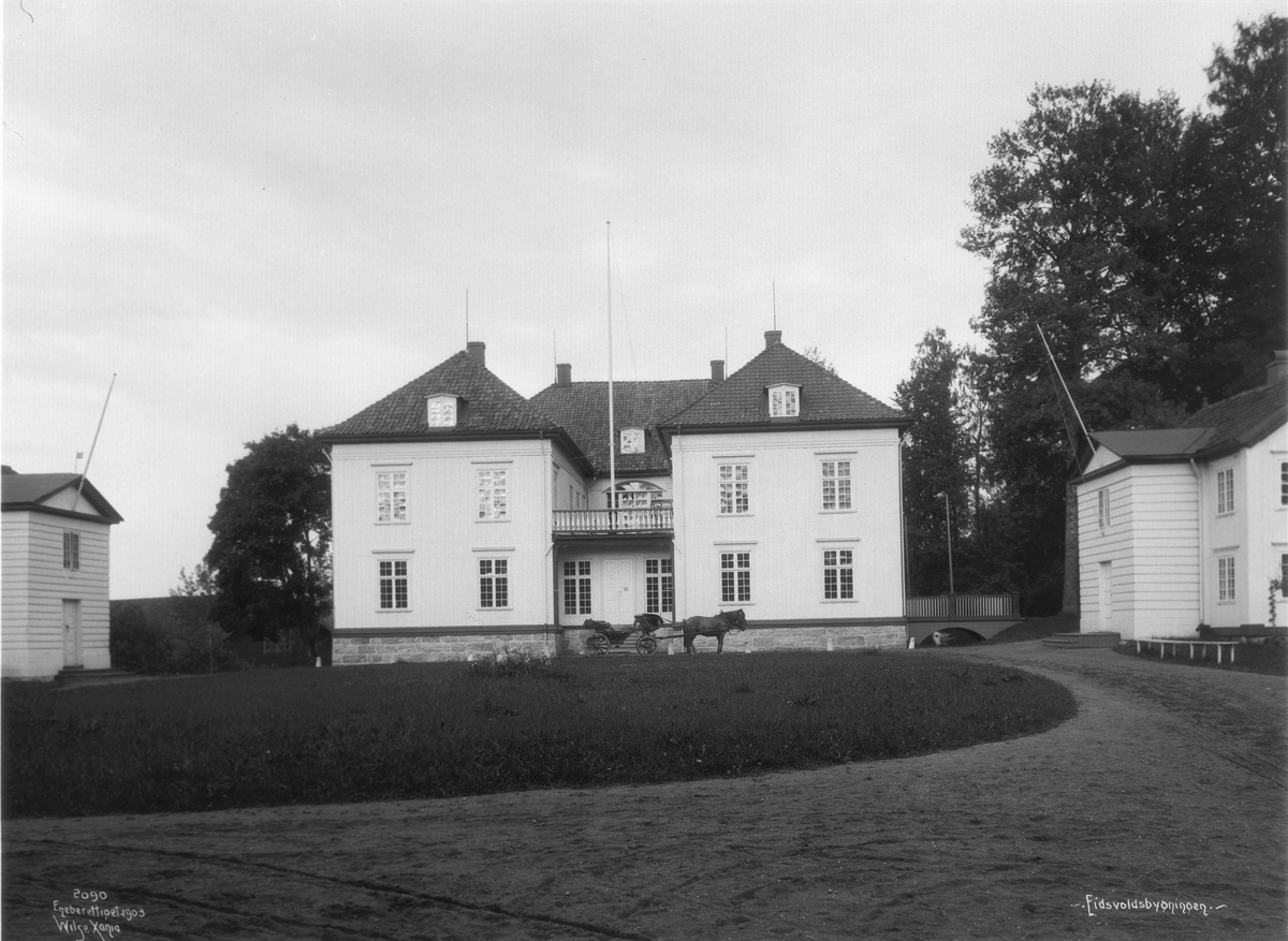 Anders Beer Wilse, Prot: Eidsvold - Eidsvoldsbygningen midtfra 6. Aug. 1903