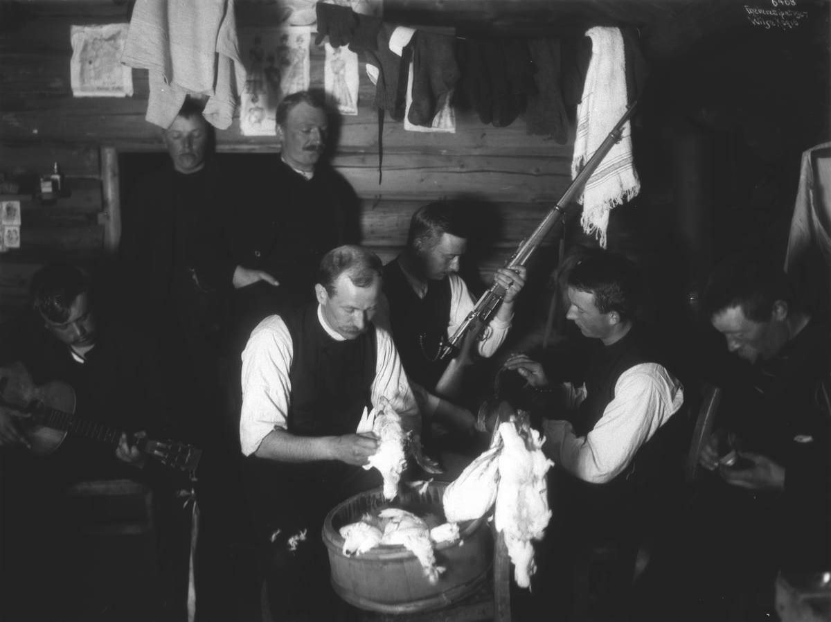 Anders Beer Wilse, Prot: Paasketur - Filefjeld Elev Sæter Interiør 1/4 1907