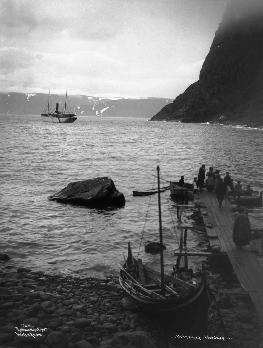 Anders Beer Wilse, Prot: Nordkap - Landingsbrygge i Hornviken 1907