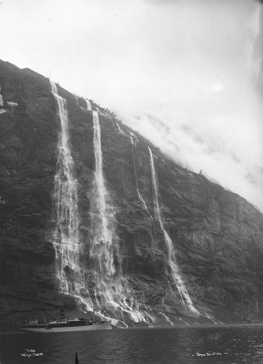 Anders Beer Wilse, Prot: Geirangerfjord 7 Søstre med Haakon VII