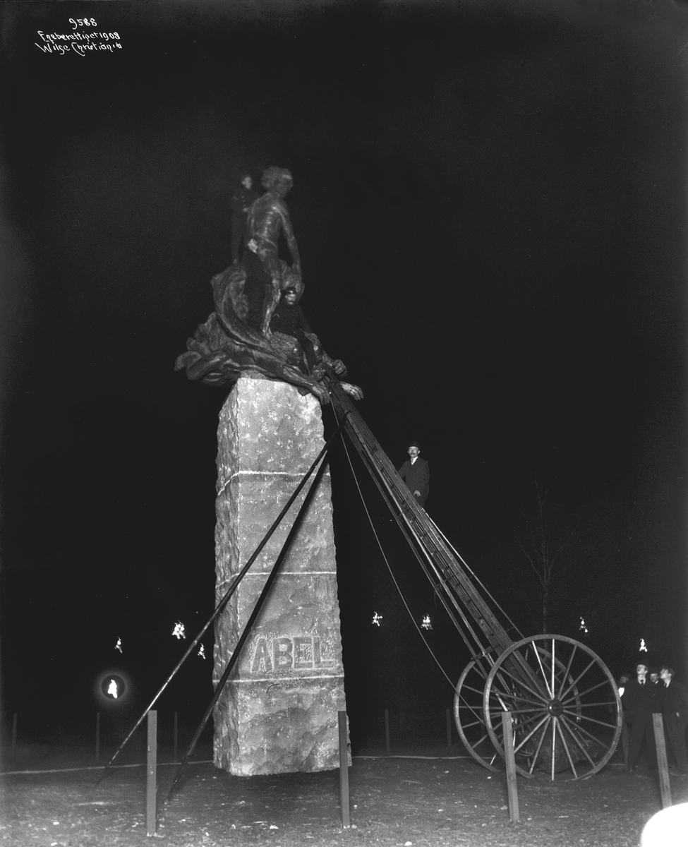 Anders Beer Wilse, Prot: Abelmonumentet - Avsløring om Natten 17/10 1908
