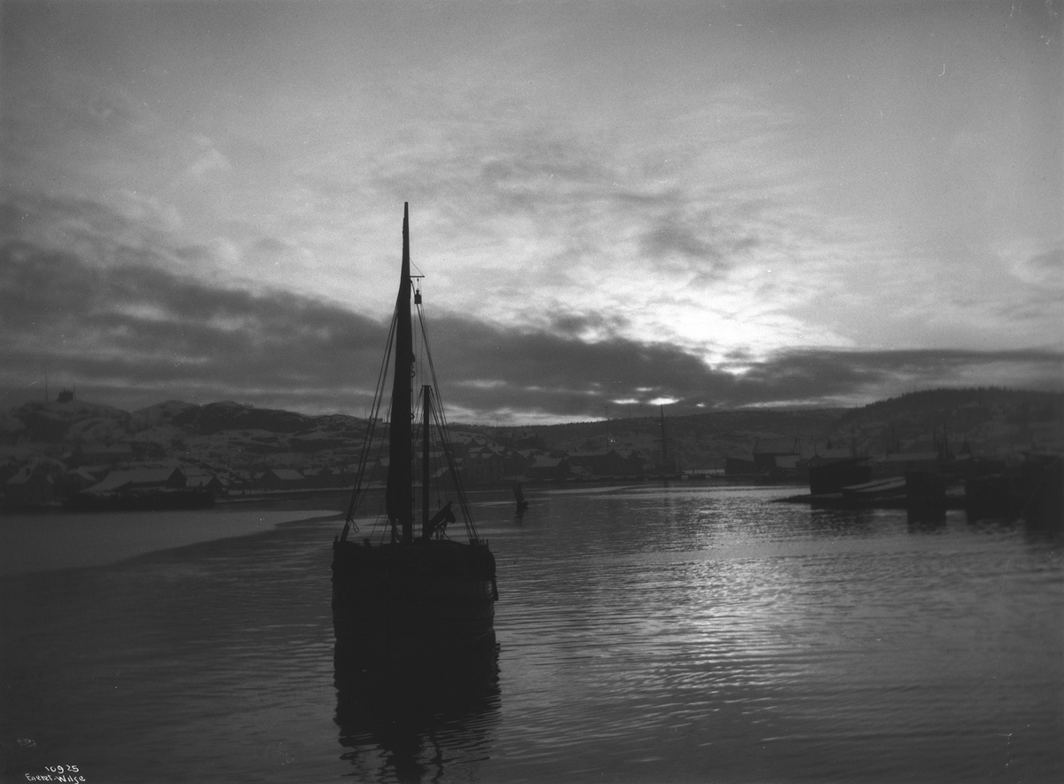 Anders Beer Wilse, Prot: Kragerø - Stemning fra Havnen 3/12 1909