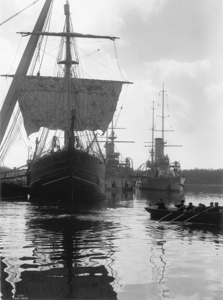 Anders Beer Wilse, Prot: Fram - ved Værftet Stemning 25/4 1910
