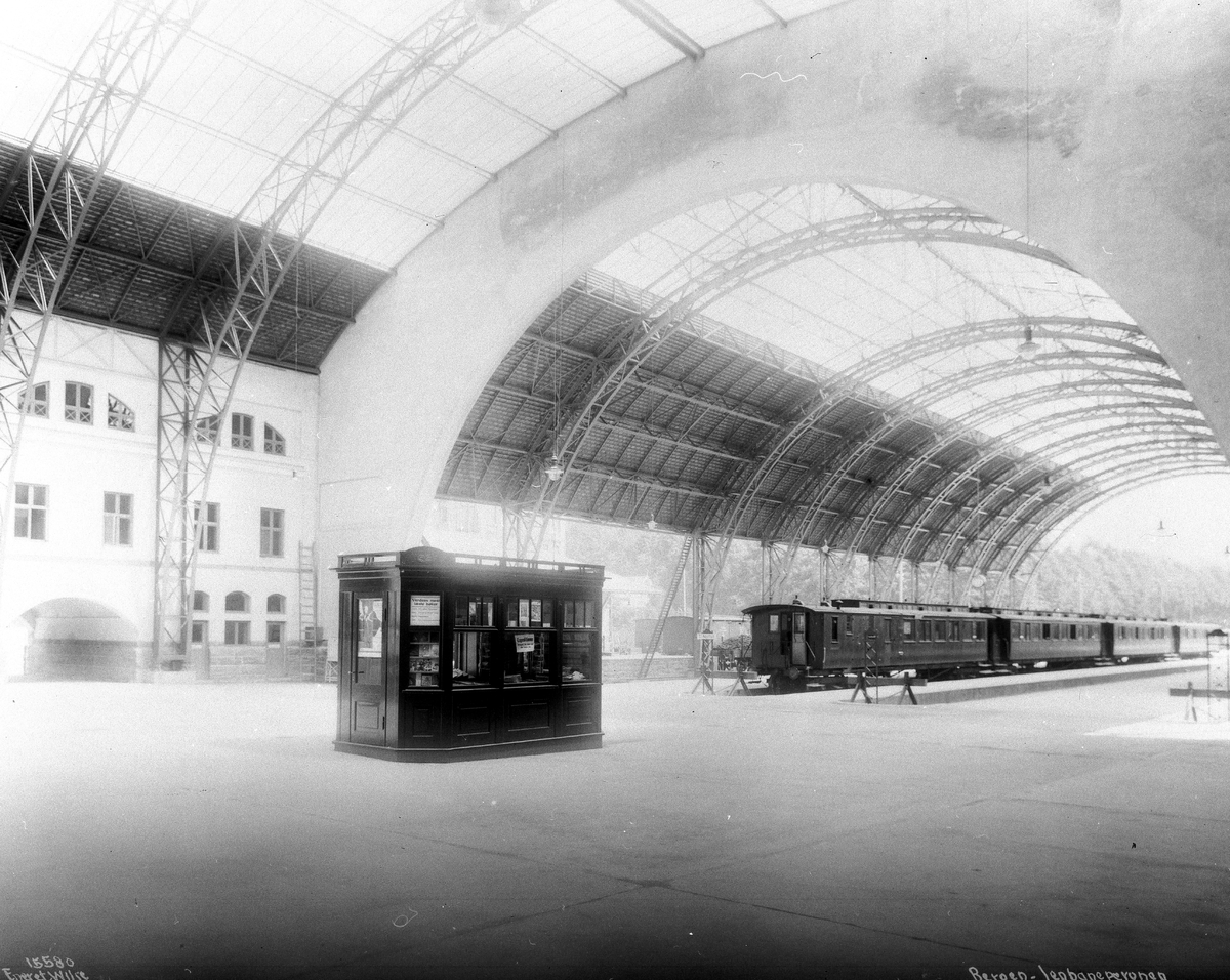 Anders Beer Wilse, Prot: Bergen - Jernbanestationen Perongen 26/6