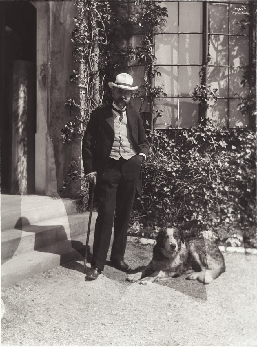 Anders Beer Wilse, Prot: Gamlehaugen Chr. Michelsen med sin hund 8/6