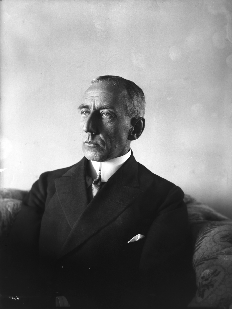 Anders Beer Wilse, Prot: Roald Amundsen i Sofaen