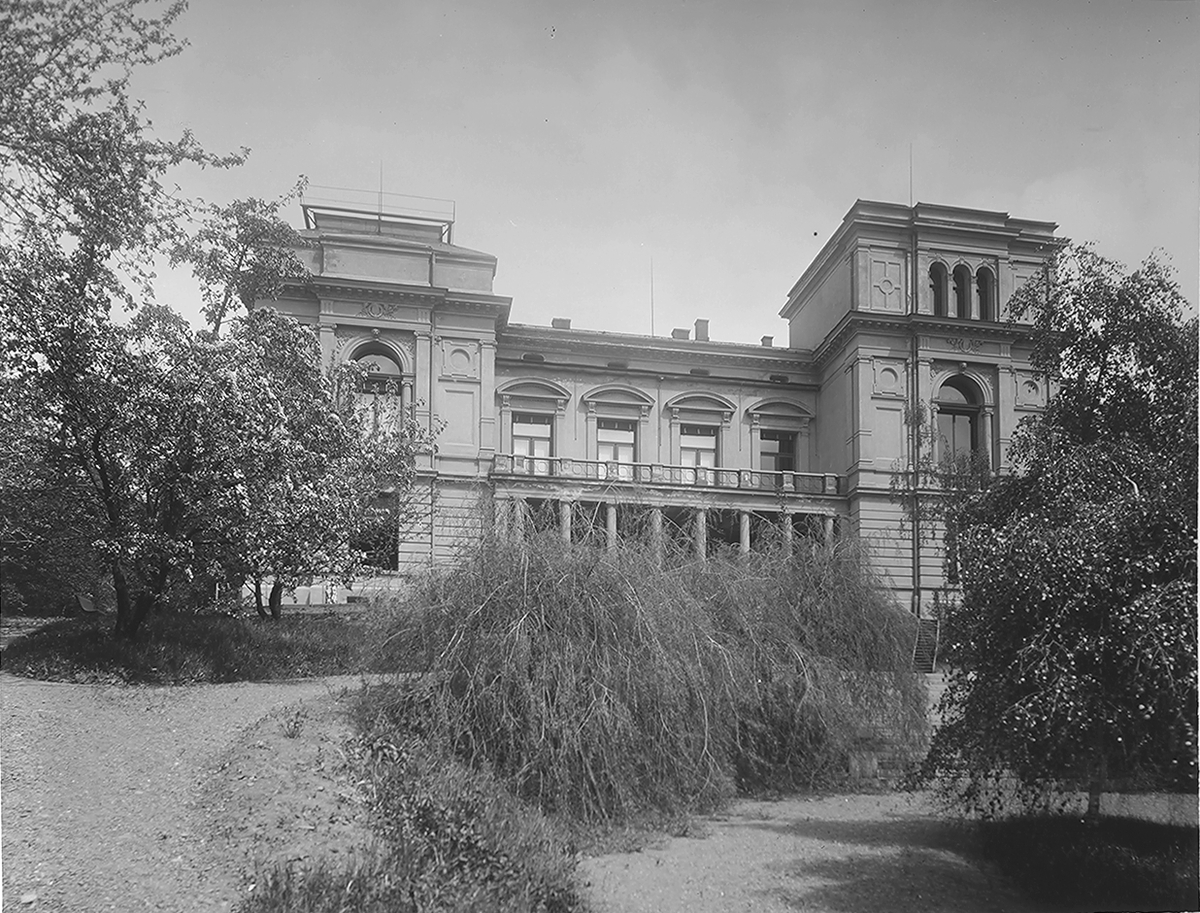 Anders Beer Wilse, Prot: Astrups Villa fra Haven