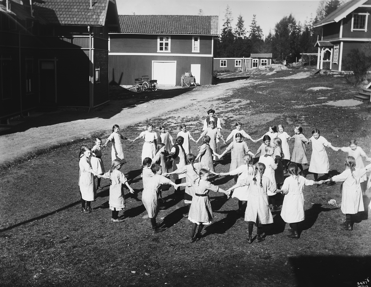 Anders Beer Wilse, Prot: Rønningen Sanitetsfor Dansende