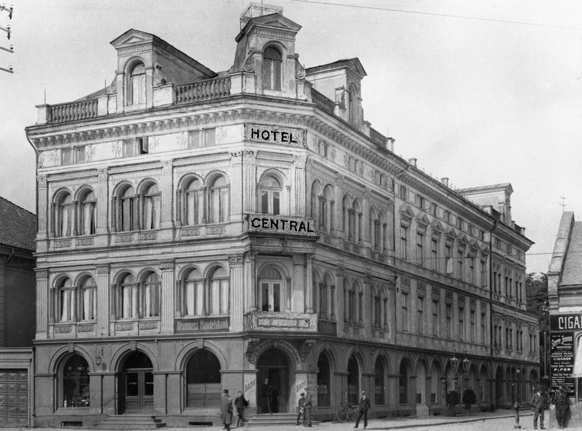 Anders Beer Wilse, Prot: Central hotel, Drammen
