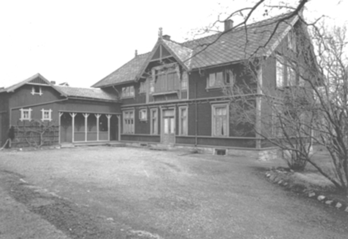 Anno Domkirkeodden, EKSTERIØR KEMNER SØRSDALS VILLA, UTHUSFLØY, HØIENSALSGATE. 53/KYHNSGATE