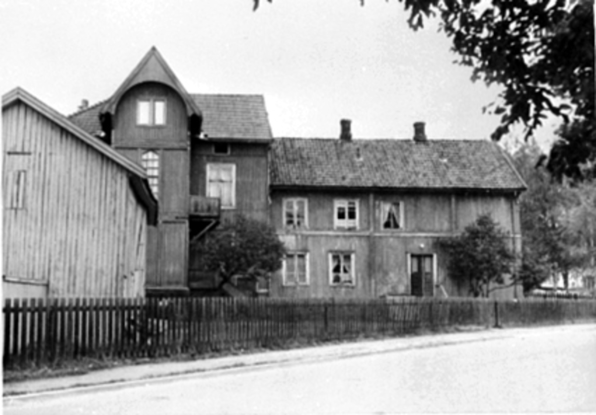 Anno Domkirkeodden, EKSTERIØR BAYSGATE 1, FRANG-GÅRDENN
