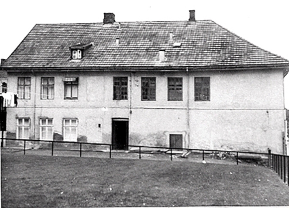 Anno Domkirkeodden, EKSTERIØR STORHAMARGATA 21, BAKGÅRDEN