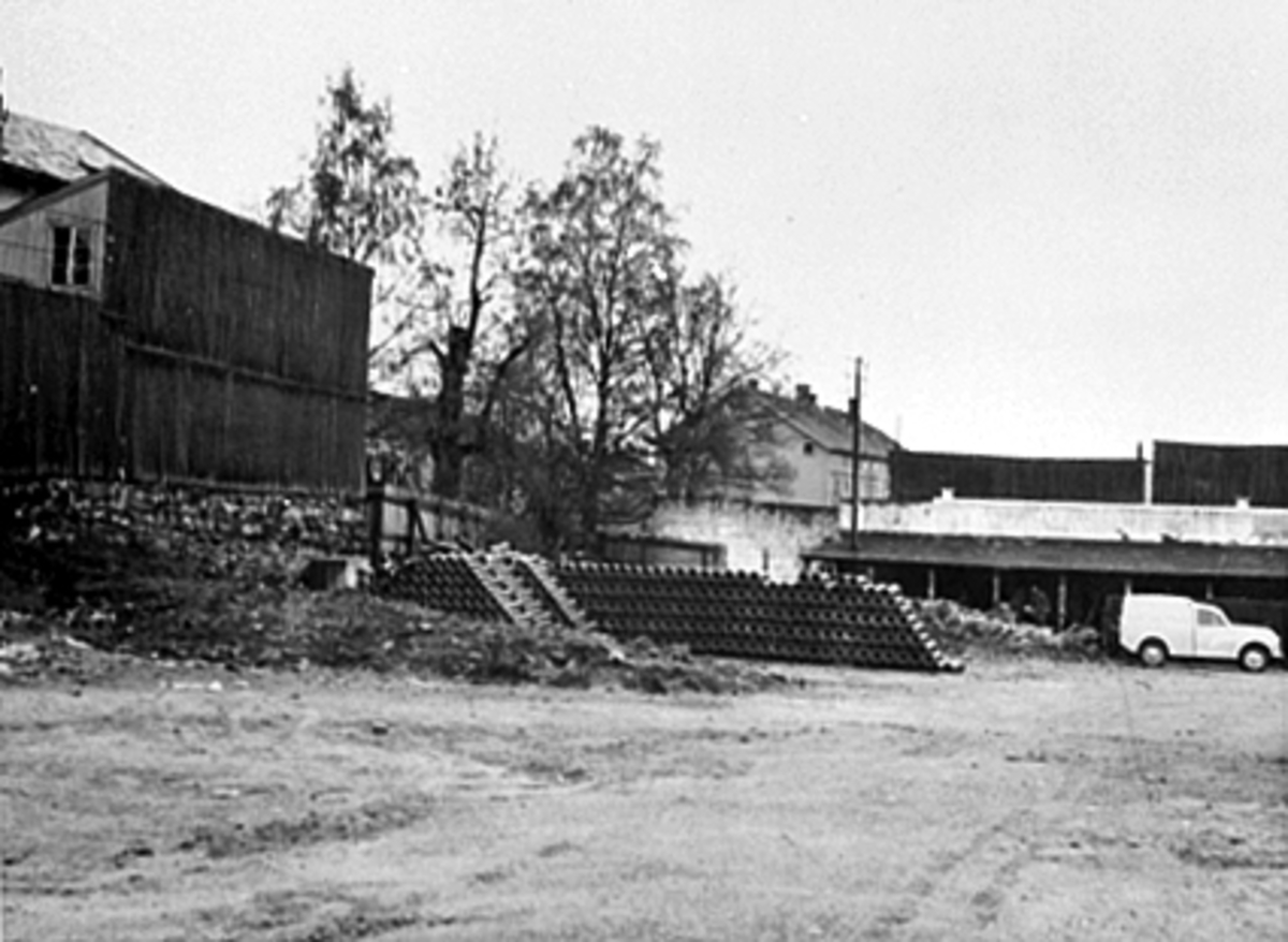 Anno Domkirkeodden, EKSTERIØR BAKGÅRD, ENGGATA 51, SEMENTRØR