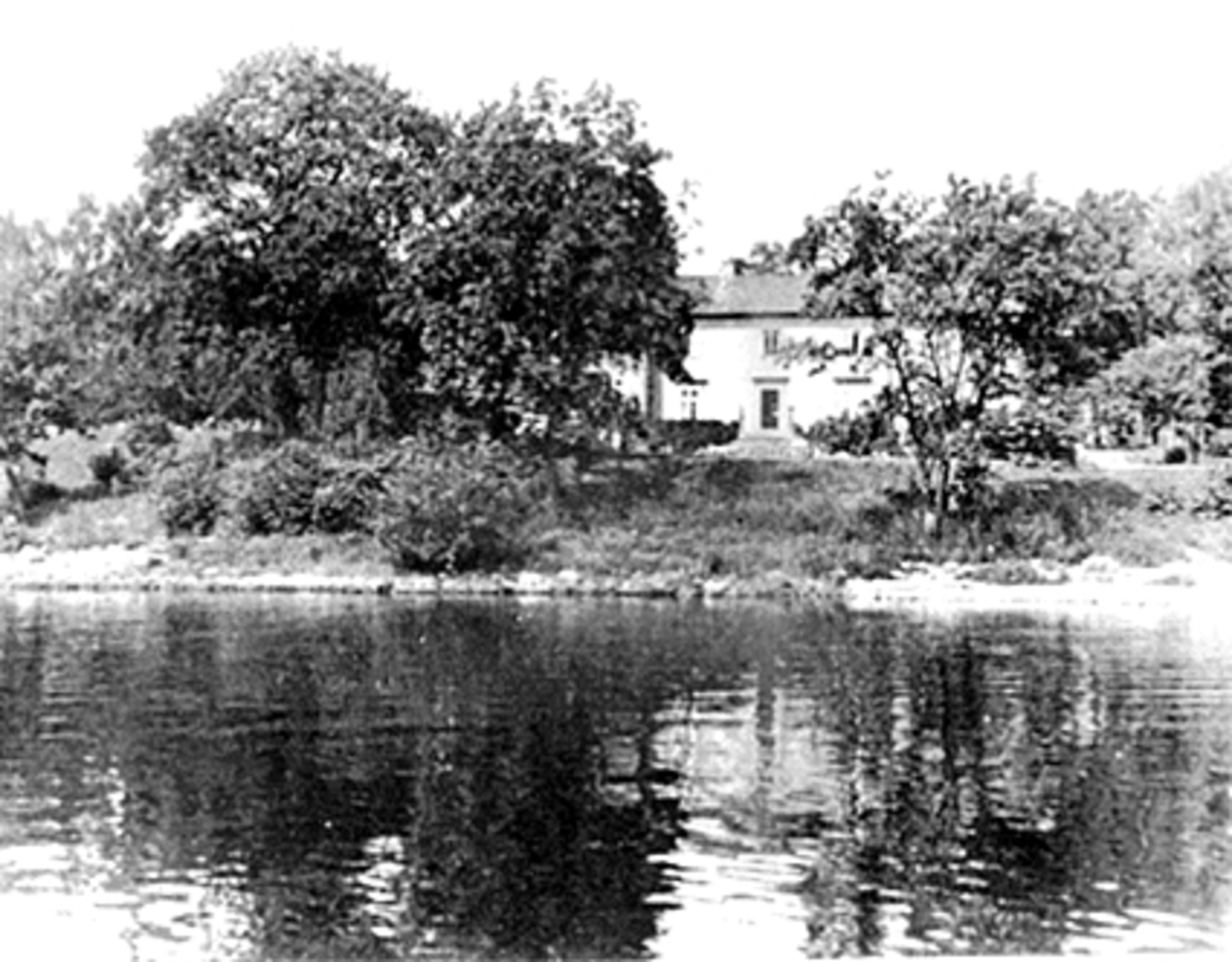 Anno Domkirkeodden, EKSTERIØR STORHAMAR GÅRDS HOVEDBYGNING, STORHAMARBYGNINGEN FØR BRANNEN I 1939, HEDMARKSMUSEET OG DOMKIRKEODDEN
