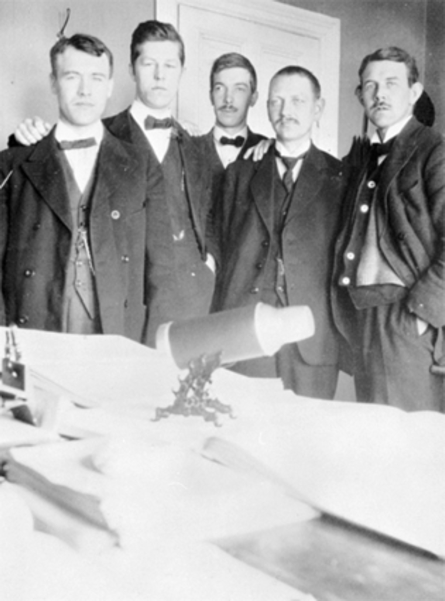 Anno Domkirkeodden, GRUPPE, NSB BOKH. , ELLEFSEN, ARVID ØSTBY, ANTONSEN, N. ØSTBY, ARNEBERG