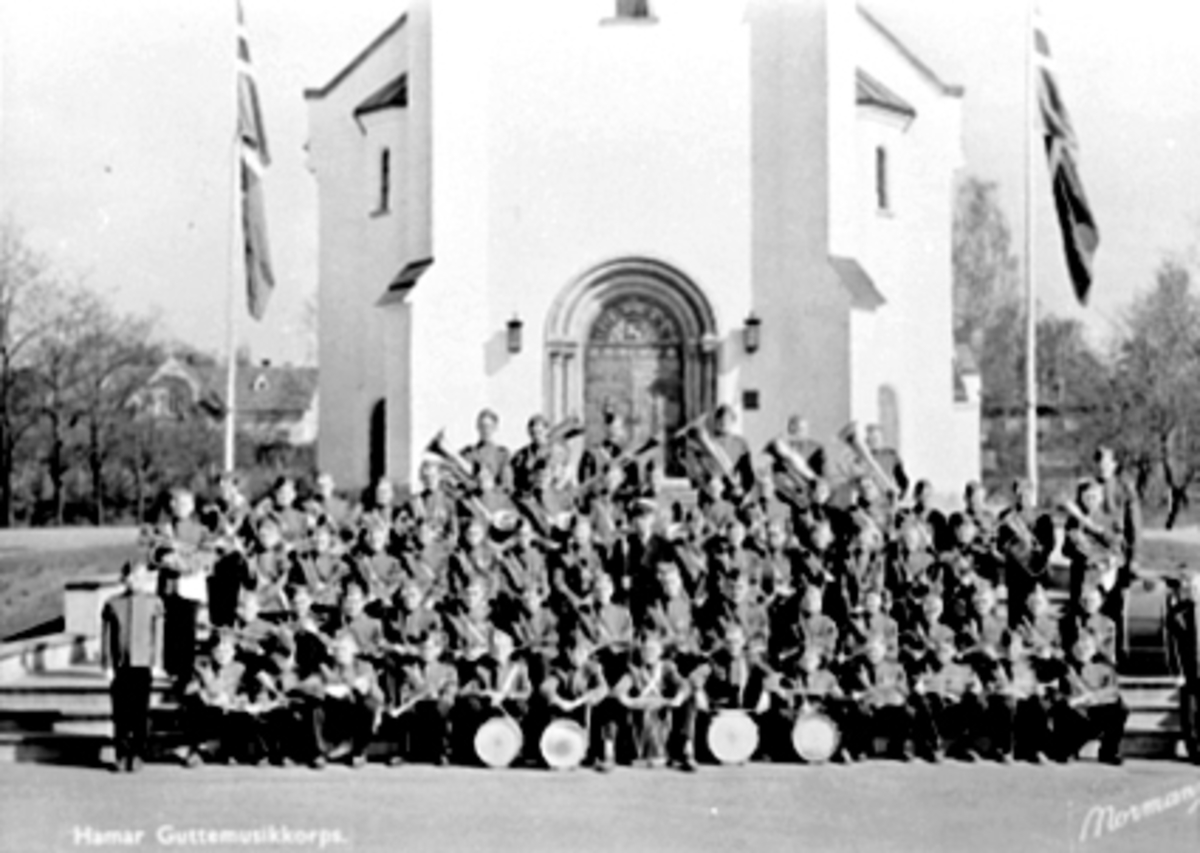 Anno Domkirkeodden, GRUPPE, HAMAR GUTTEMUSIKKORPS OPPSTILT, HAMAR DOMKIRKE