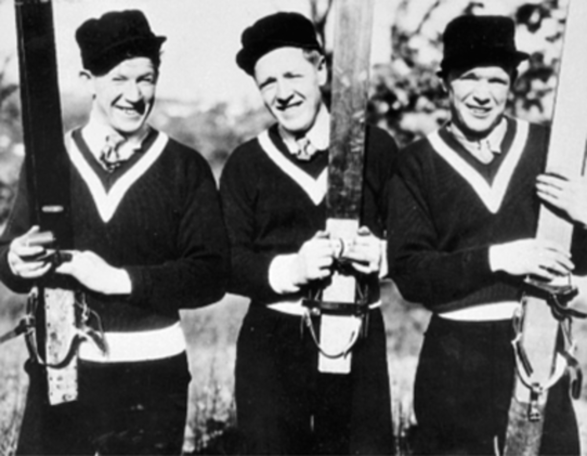 Anno Domkirkeodden, GRUPPE HOPPERE, BIRGER RUUD, KAARE WALBERG, SIMUND RUUD, HOPPSKIPå oppvisning før O. L. Chicago, USA, "Carrybakken"Kaare Walberg vant rennet. Oppvisningsrenn