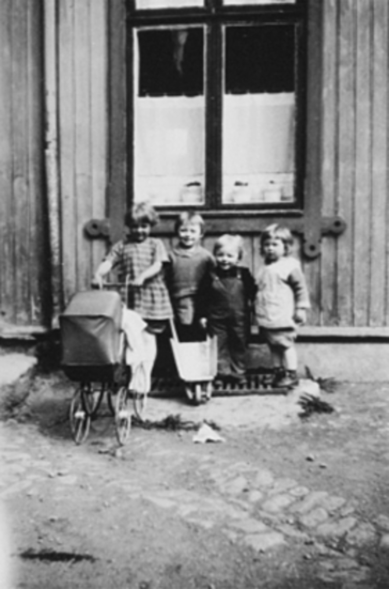 Anno Domkirkeodden, GRUPPE 4 BARN, BAKGÅRDEN, KJENERUDGÅRDEN, DUKKEVOGN, TRILLEBÅR