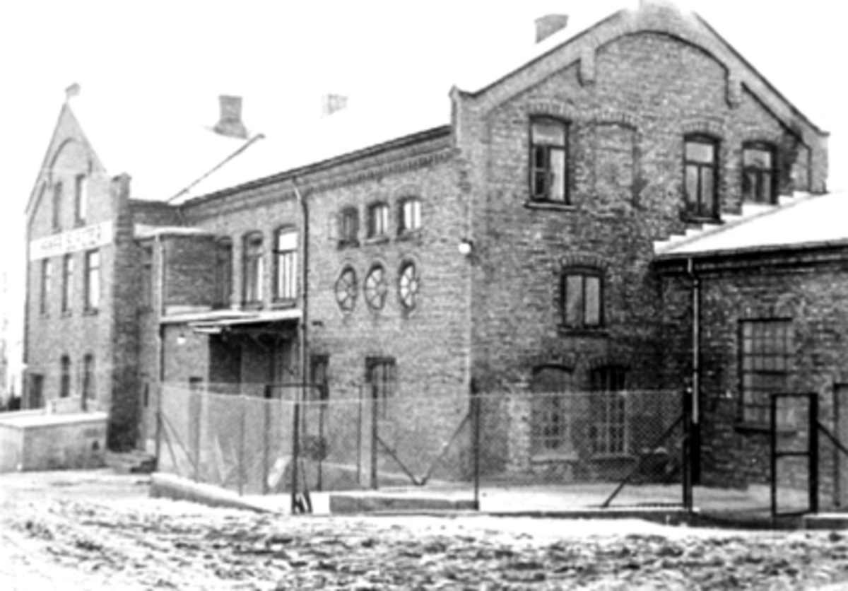 Anno Domkirkeodden, EKSTR:HAMAR SLAGTERI, STANGEVEGEN 72
