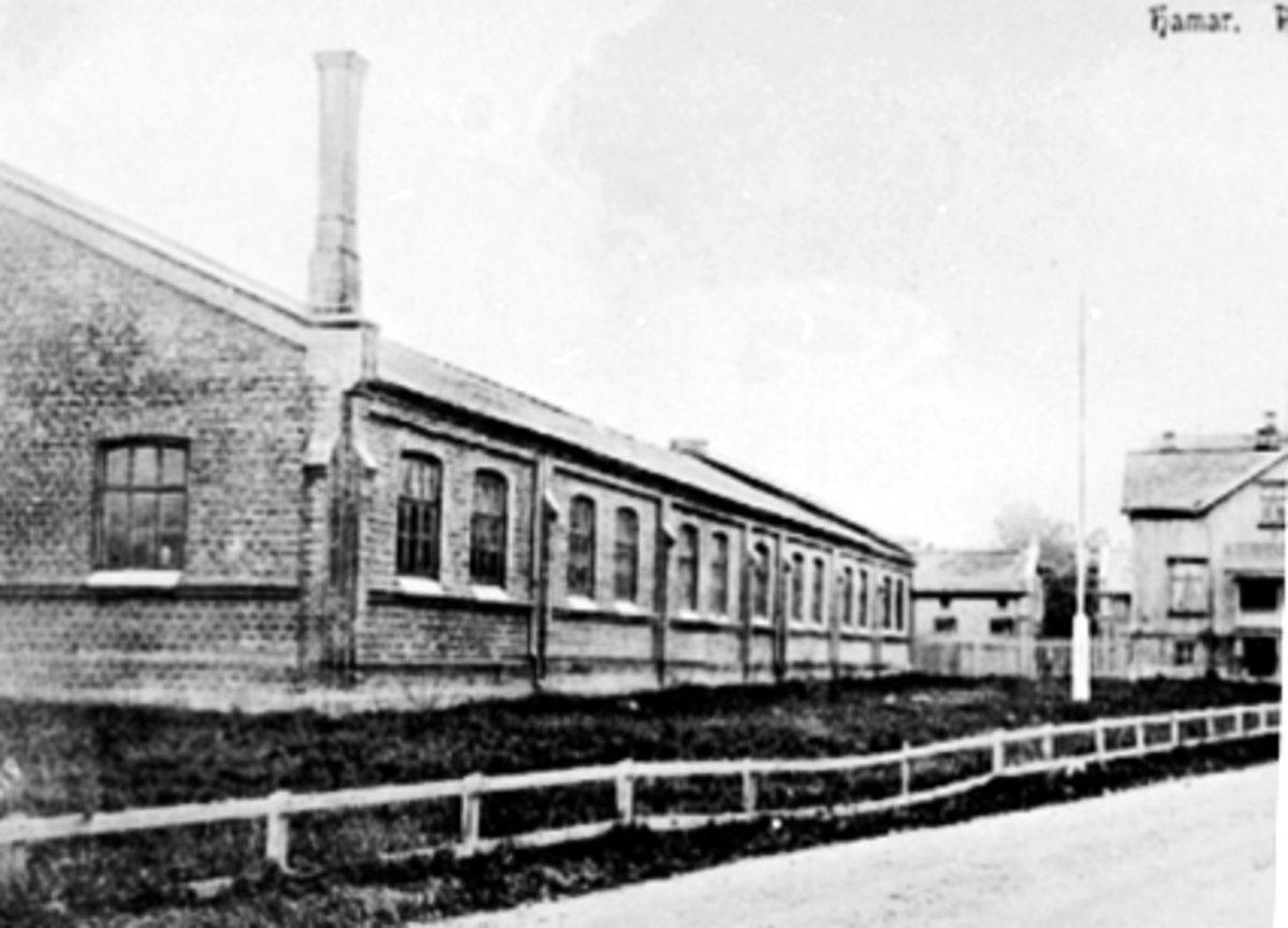 Anno Domkirkeodden, EKSTERIØR RIDEHUSET, RIDESKOLEN