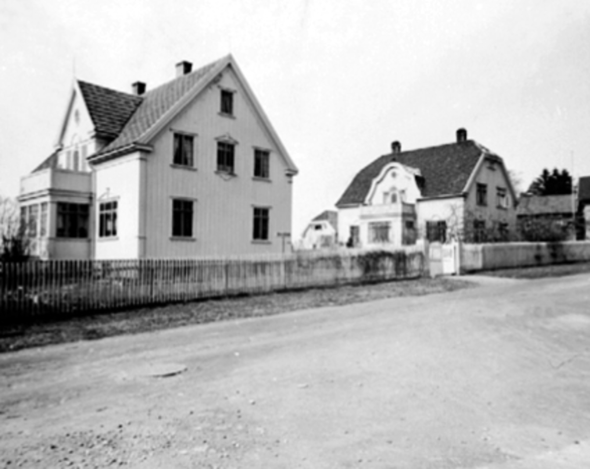 Anno Domkirkeodden, VILLAER I HØIENSALGATE 56 - 62