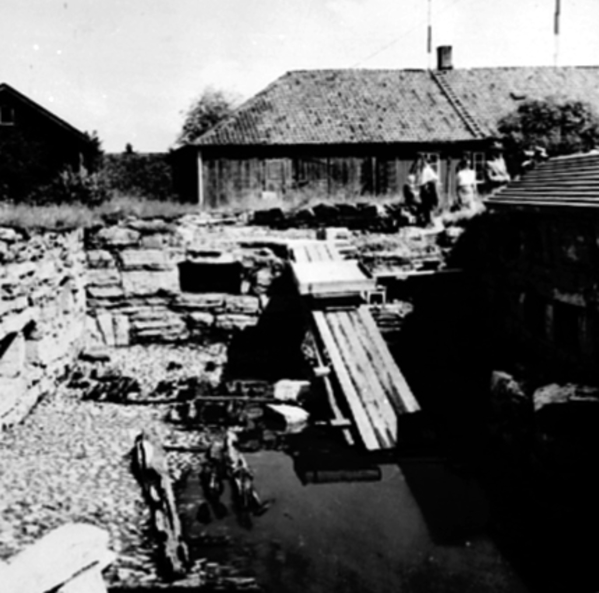 Anno Domkirkeodden, ARKEOLOGISKE UNDERSØKELSER I HAMAR BISPEGÅRD, TÅRNET, HEDMARKSMUSEET OG DOMKIRKEODDEN