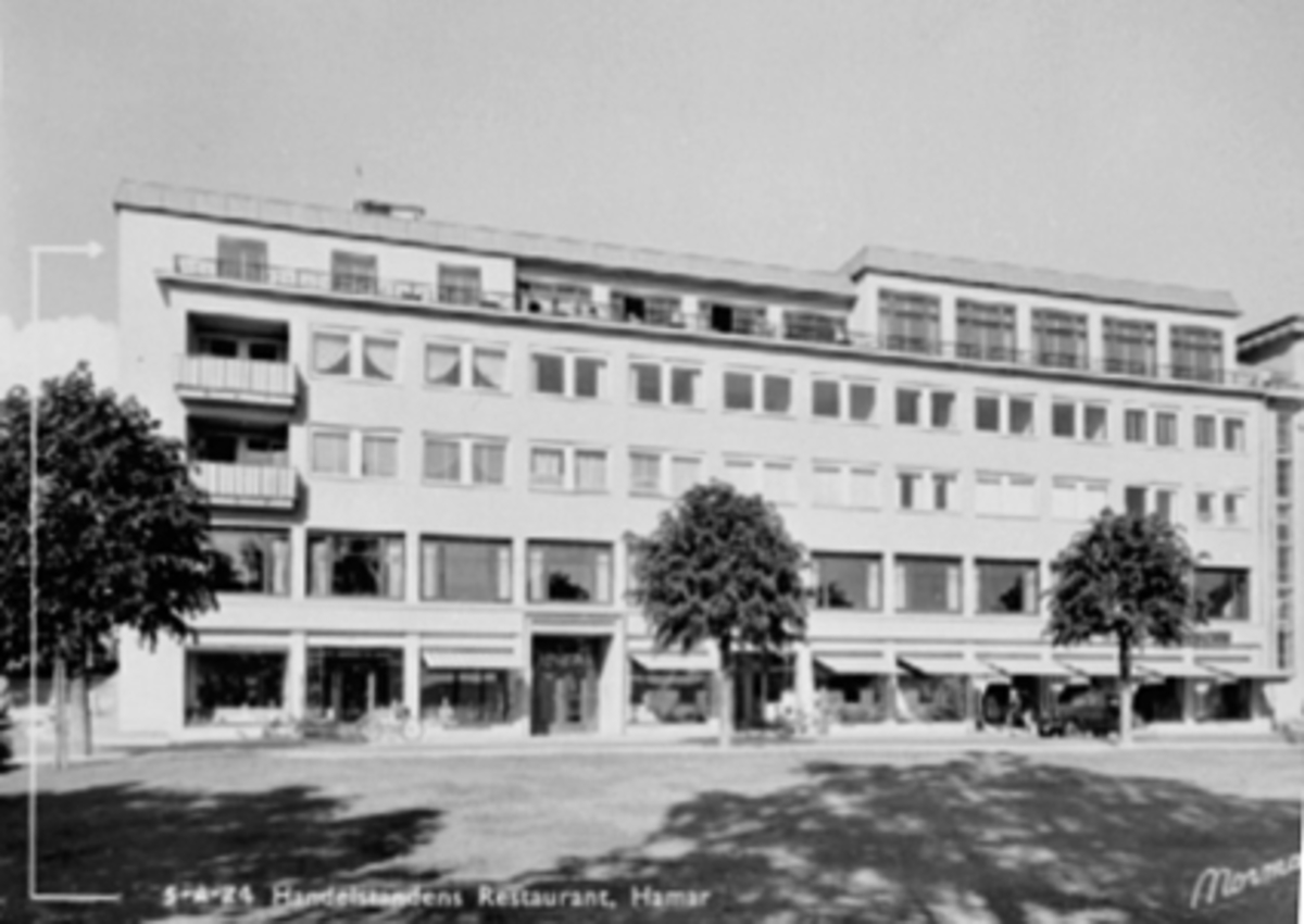 Anno Domkirkeodden, HANDELSTANDENS HUS, RESTAURANT, STRANDGATA 45