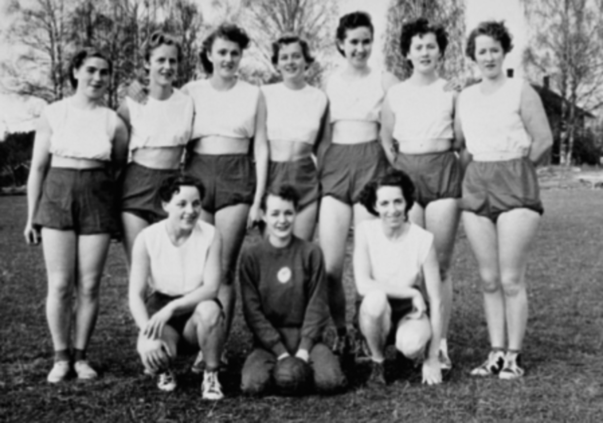 Anno Domkirkeodden, GRUPPE 10 KVINNER, DAMEHÅNDBALLAG, KRETSLAG I HEDMARK