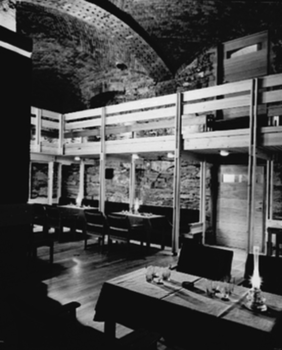 Anno Domkirkeodden, HAMAR BRYGGERI, BRYGGERIGATA 12, GILDEHALLEN ETTER OMBYGGING, INTERIØRARKITEKT EDVIN HELSETH