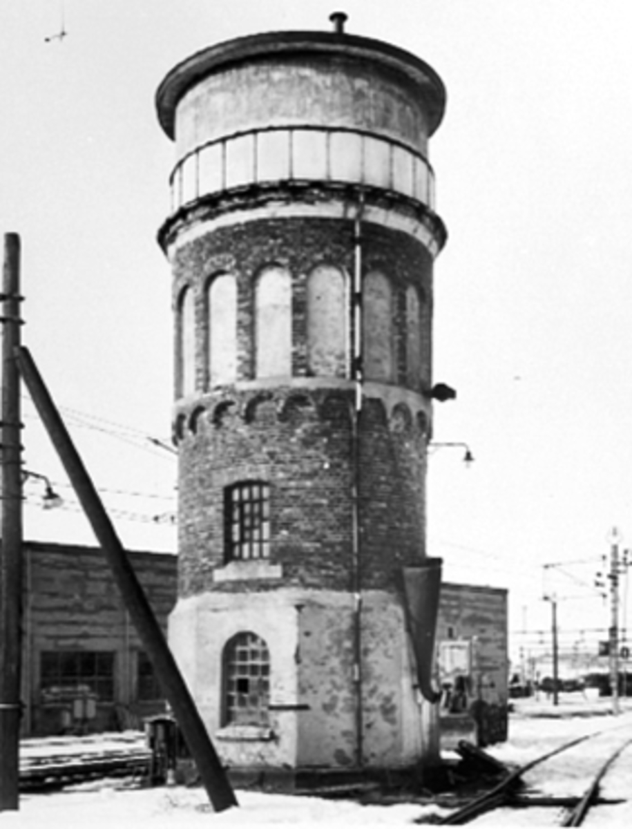 Anno Domkirkeodden, HAMAR JERBANESTASJON, VANNSTENDER, VANNTÅRN, REVET 1970