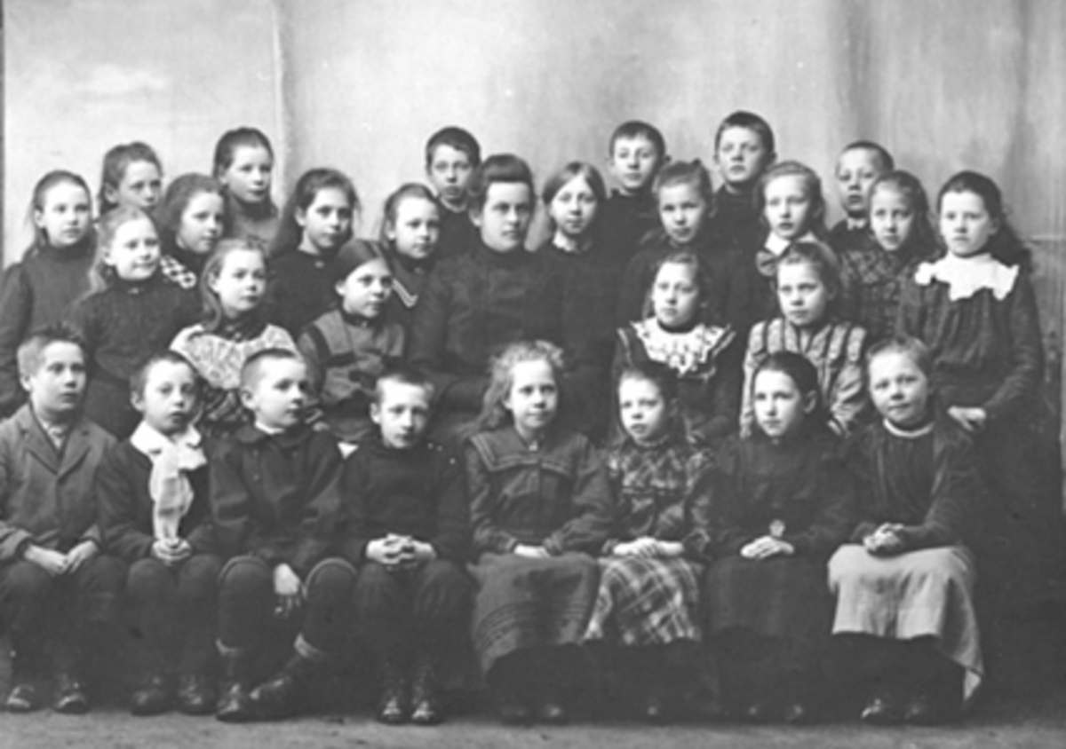Anno Domkirkeodden, SKOLEKLASSE, ELEVER, MIDTBYEN SKOLE.
