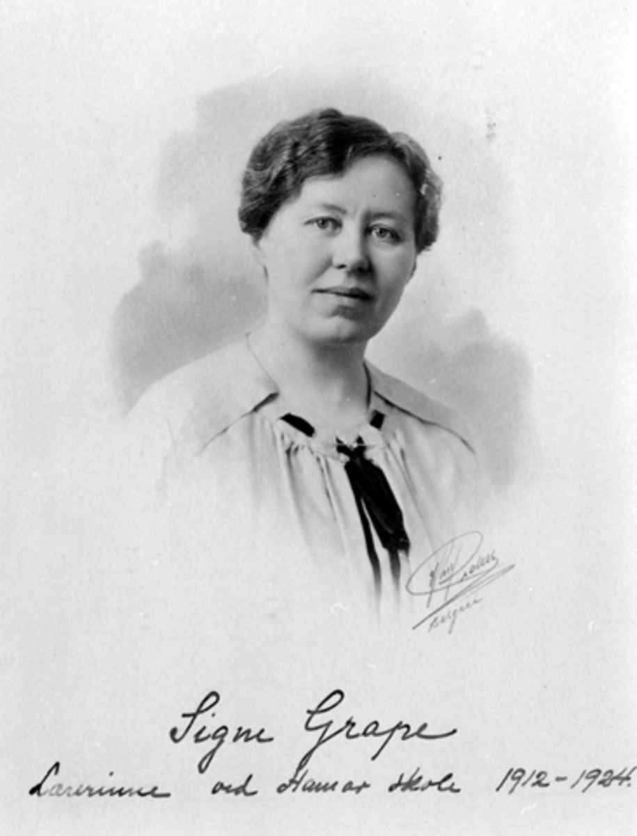 Anno Domkirkeodden, SIGNE GRAPE. LÆRER VED HAMAR KATEDRALSKOLE 1912-1924.