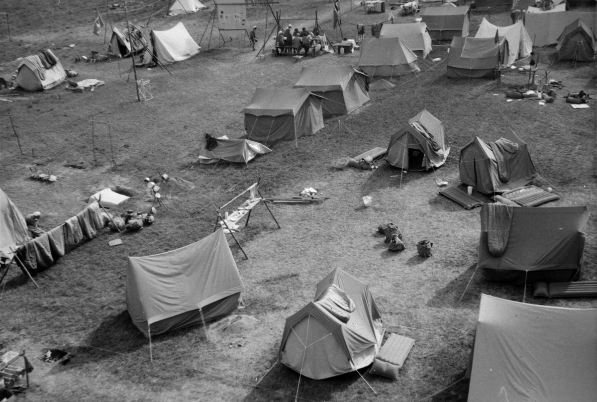 Anno Domkirkeodden, Hamar speidere på landsleir på Lillehammer 1968. Leirplassen til 2. Hamar tropp. Teltleir.