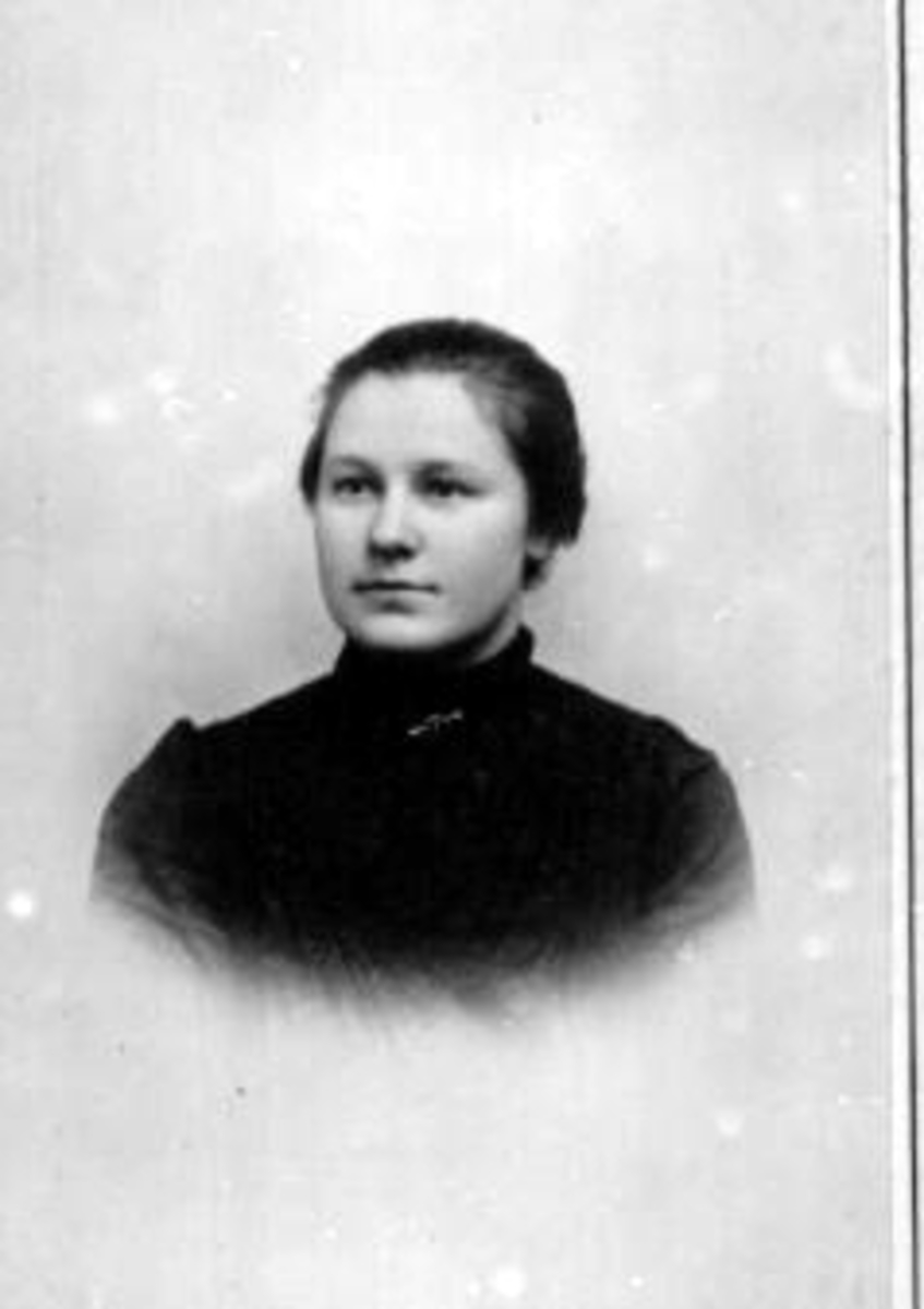 Anno Domkirkeodden, Petra Wold, 1886-1955. Drev Strandheim (593-12) som barnehjem fra 1930 sammen med søsteren Margrete.