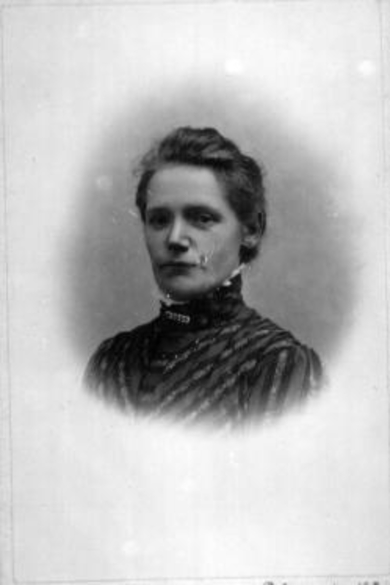 Anno Domkirkeodden, Portrett av Karen Wold.