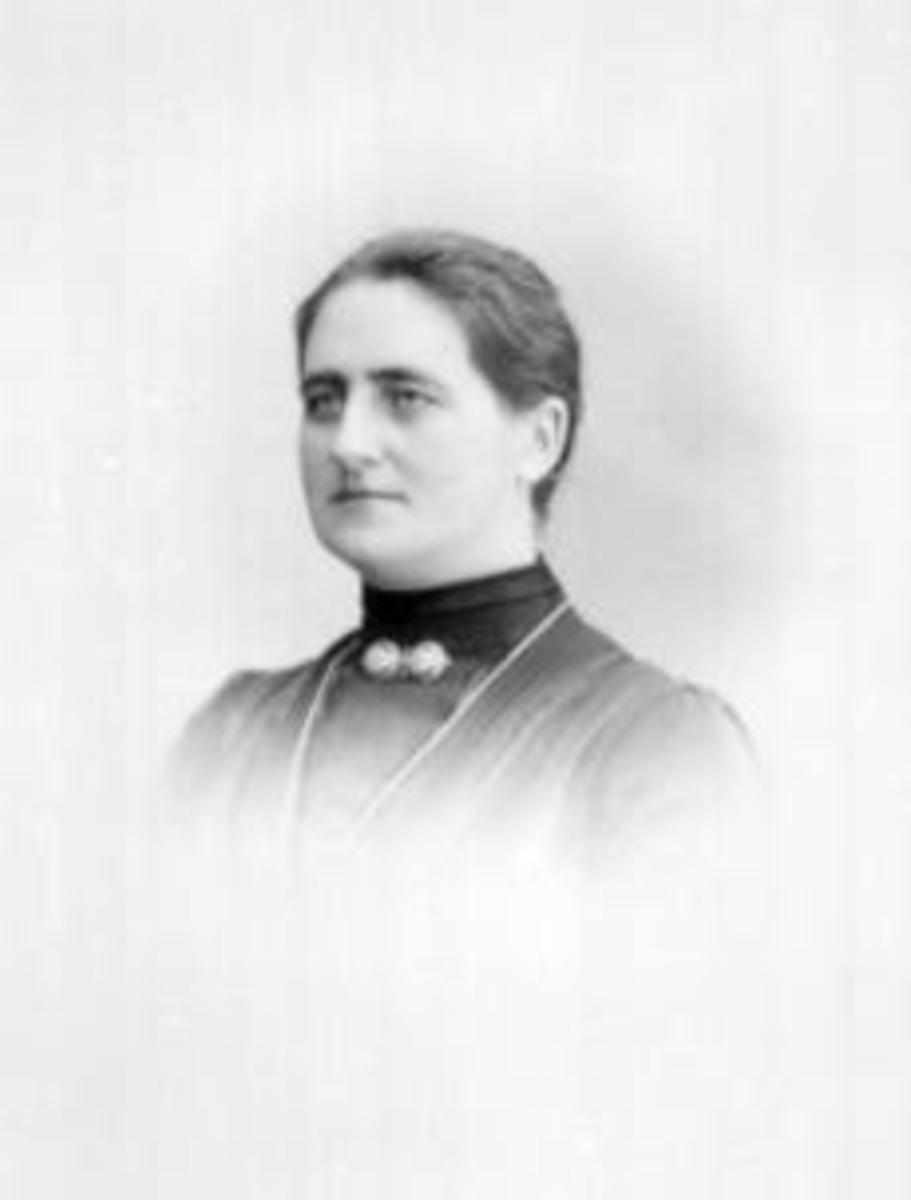 Anno Domkirkeodden, Portrett av Anne Maurud, født Dobloug.