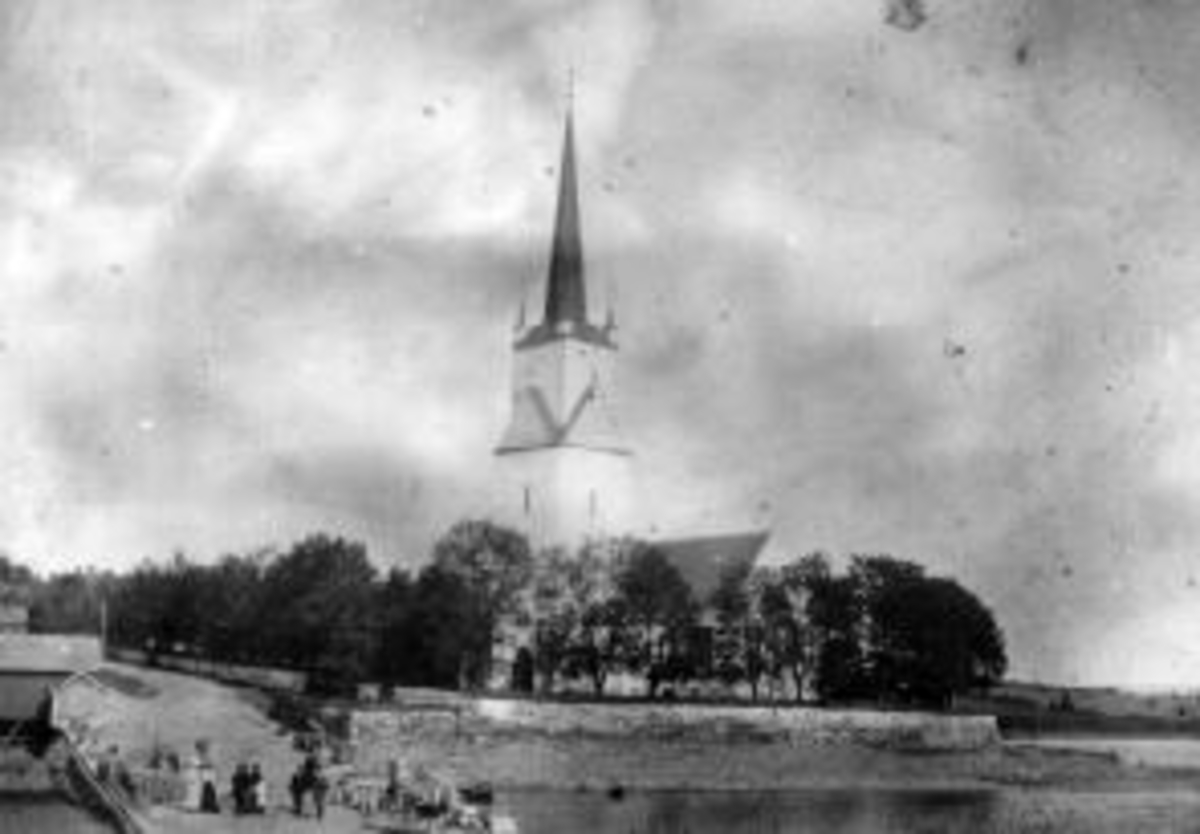 Anno Domkirkeodden, Nes kirke, Nes brygge, folk, melkespann.
