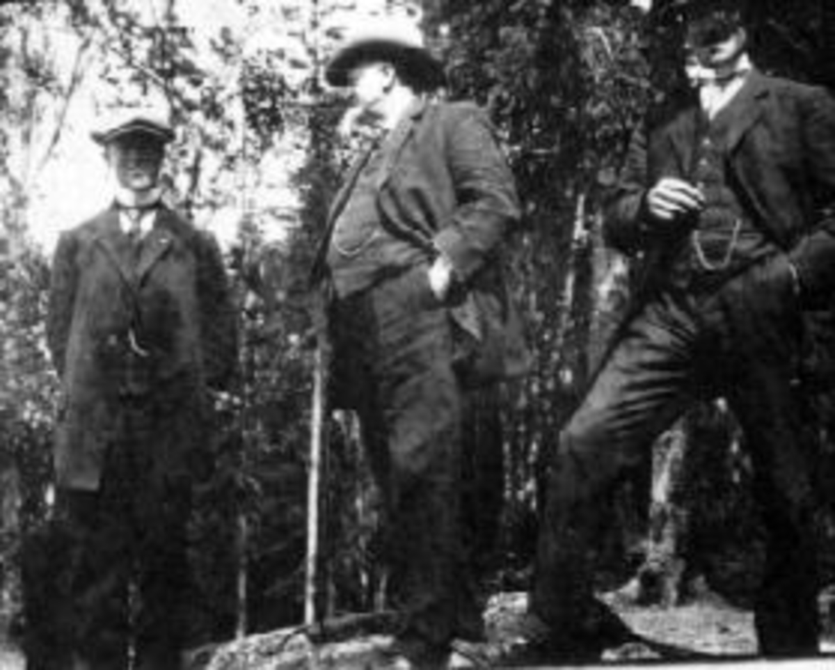 Anno Domkirkeodden, Peter Dobloug, grosserer Dobloug, Johs. Dobloug.