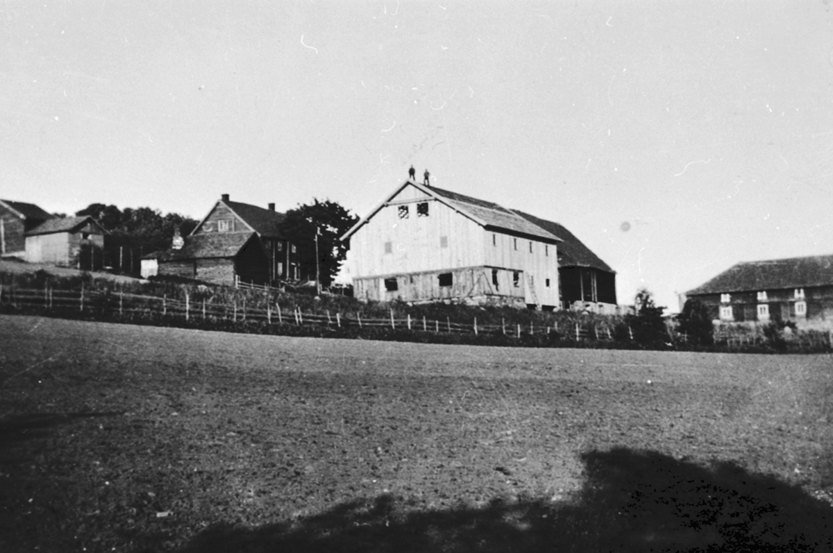 Anno Domkirkeodden, Sølvsberg vestre, Nes, Hedmark. Den gamle låven ble påbygd i 1930, men brant ned i 1943.